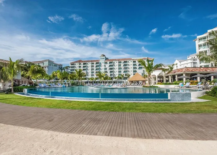 Hotel Sandals Dunns River Villaggio Ocho Rios