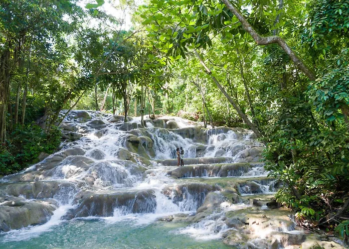 Sandals Dunns River Villaggio Hotel 5*